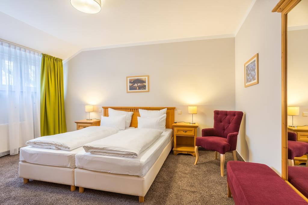Hotel Annaberg Bad Duerkheim Exterior photo